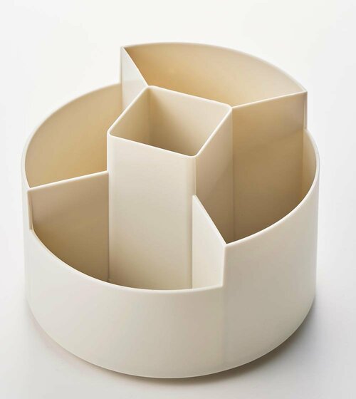 コスメ収納おすすめ and us 高さが違う回転式コスメ収納 イメージ1