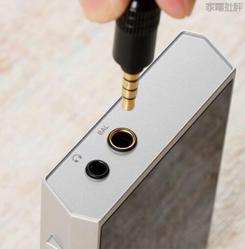 専用機で音楽をじっくり味わえる スマホアイテムおすすめ イメージ