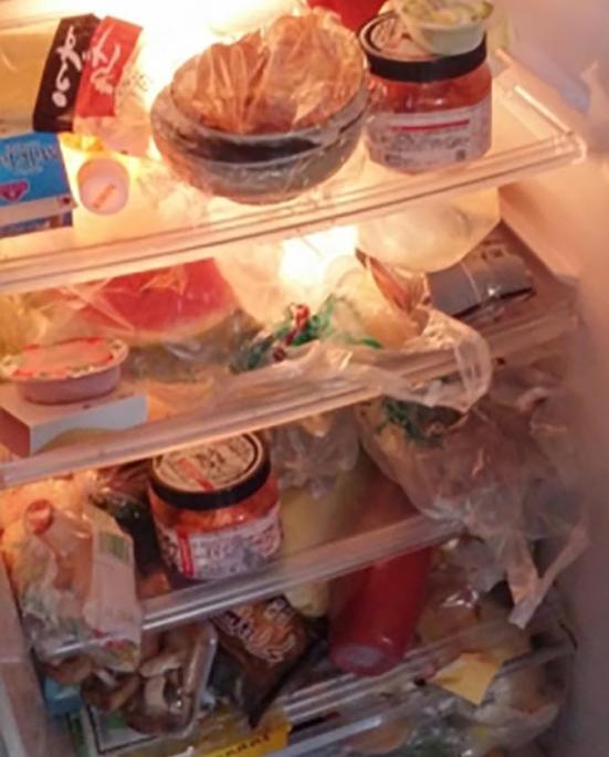 ヒットのポイント!:食材のストックがかさばる!