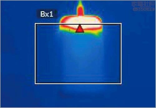 テーブルにも熱が伝わった 新世代モバイルバッテリーおすすめ イメージ
