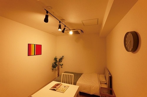 まぶしくなくて心地いい! リモコンひとつで調光が自在 MONOQLO 2025ベストバイ リビング編おすすめ イメージ