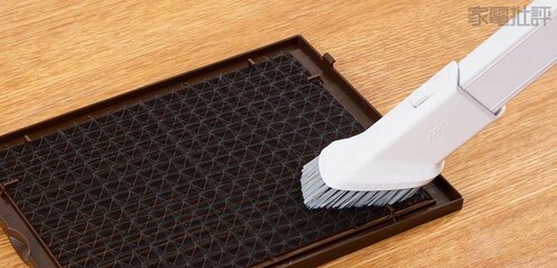 【吸気フィルター】掃除機などで網についたホコリを吸引(月2～4回) 加湿器おすすめ イメージ