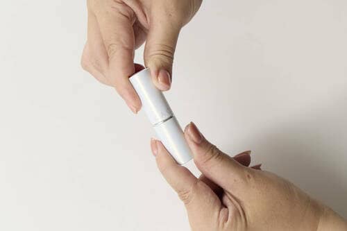 使用感:ストレスなく使えて携帯にも便利 リップバームおすすめ イメージ