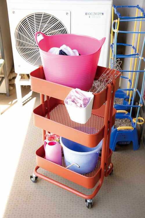 【使い方②】干す時は外用のワゴンを使って楽チン！ イメージ