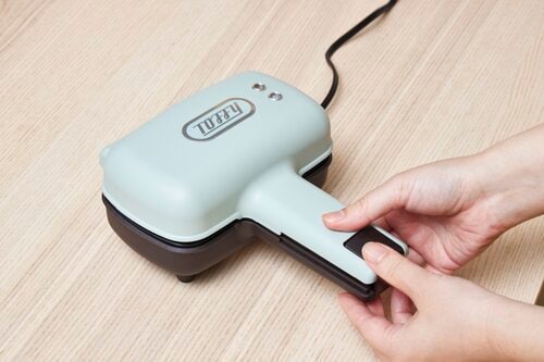 テスト項目2：スイッチやプレートの使いやすさ（3点） 1枚焼きホットサンドメーカーおすすめ イメージ3
