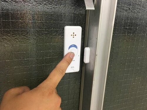 窓からの侵入はアラームでブロック!