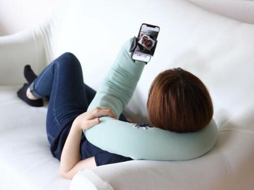 スパイス「SPICE OF LIFE 接触冷感 モバイルピロー」