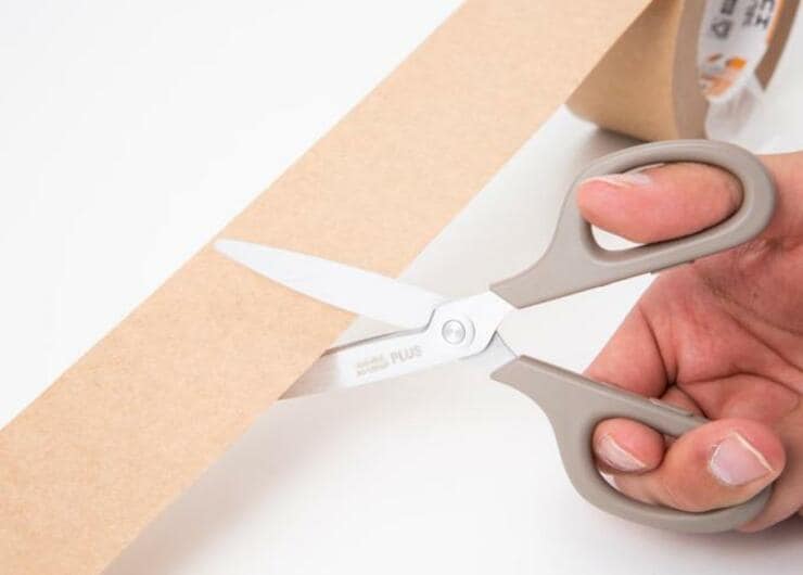 紙もテープもスッパスパ!! 使い勝手も切れ味も超快適なハサミ見つけました！｜MONOQLOがテスト