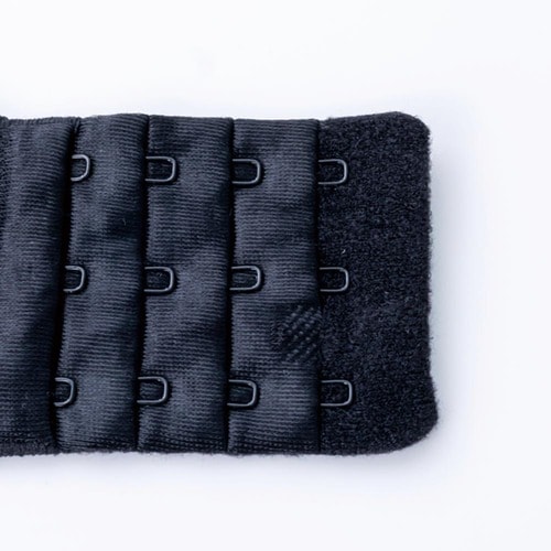 ホックが3つで面倒 ノンワイヤーブラおすすめ イメージ