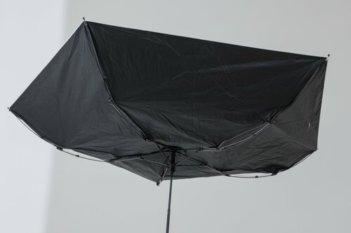 テスト3：傘のつくり 黒色の折りたたみ日傘おすすめ イメージ