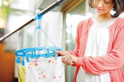 ちょい干しに最適な「カラフルピンチハンガー丸型」 イメージ2