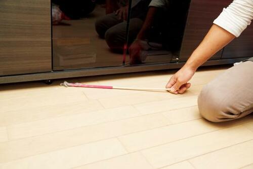 すき間のホコリを大量キャッチほこりんぼう！ イメージ