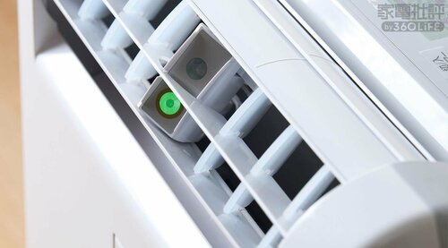 ＜使い勝手＞光ガイドで送風先を目視で確認できる 除湿機おすすめ イメージ