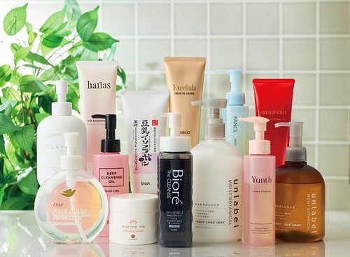 ナチュラルメイクにはクリームがいい!? クレンジングの種類 クリームクレンジングおすすめ イメージ