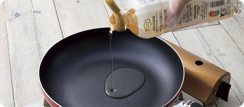 STEP2：米油を入れる 冷凍餃子おすすめ イメージ