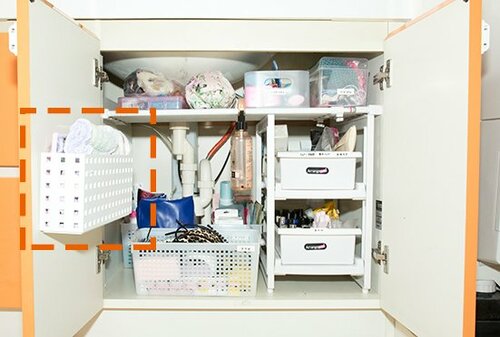 使用頻度の高いものは扉裏の即席ポケットへ！ イメージ