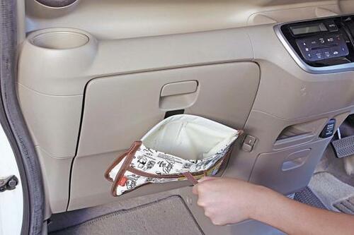 1：ピタッと閉じる新感覚のゴミ箱 イメージ2