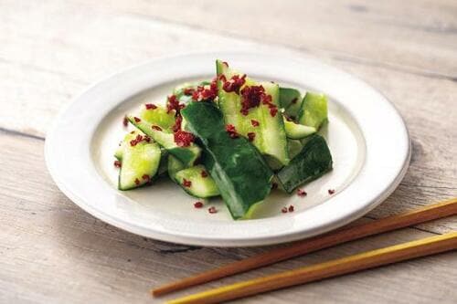 サラダやおにぎりにかけるだけ！ 素材を生かした梅のふりかけ イメージ