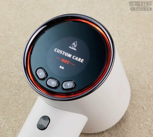 温風・冷風でリングの色が変化 高級ドライヤーおすすめ イメージ