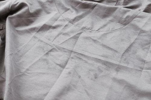 防水性なしの廉価パーカーと比較撥水性・防水性・透湿性を検証