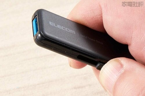 端子はスライドタイプ スティック型SSDおすすめ イメージ