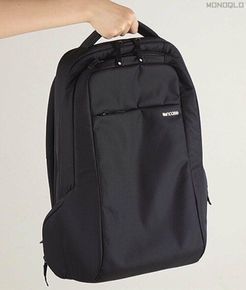 選び方2:軽さ ビジネスリュックおすすめ イメージ