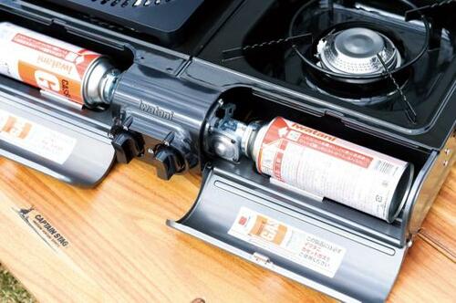 [カセットグリル：おすすめ4] ボンベ×2で同時調理が可能に イメージ2