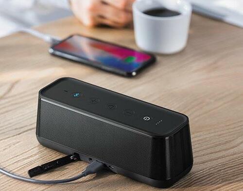 6：防水機能により 野外でも安心して使える イメージ