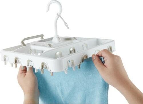 下着干しが倍速に！ カインズ「室内小物用　ワンタッチハンガー」 イメージ
