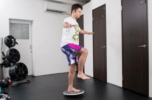 バランスディスクの最大の効果は体幹力UP