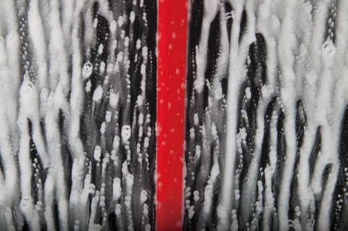 ガンコな水アカ汚れがたった5分でピッカピカ！ イメージ2