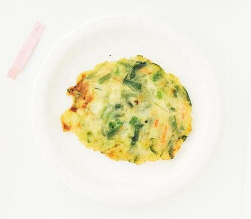 ダシが効いた生地が美味！業務スーパー「野菜たっぷりチヂミ」 イメージ2