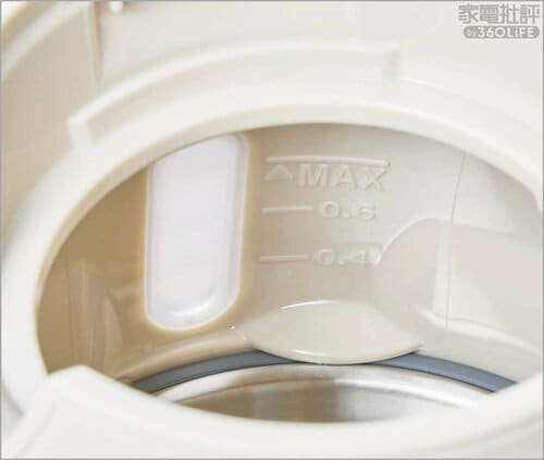 ＜ここがイイ＞どの角度からも見える「本体内部の目盛り」が高評価 電気ケトルおすすめ イメージ