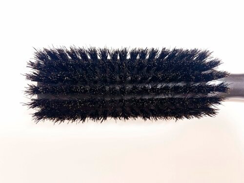 毛が高密度でとかしやすい ヘアブラシおすすめ イメージ