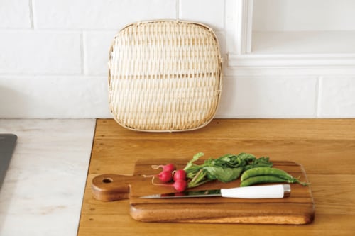 ステンレスのボウルをホーローに替えるだけで カフェっぽいおしゃれキッチンに！ イメージ2