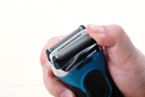 可動式ヘッド刃が肌に密着しっかり剃れる「シリーズ3」 イメージ3