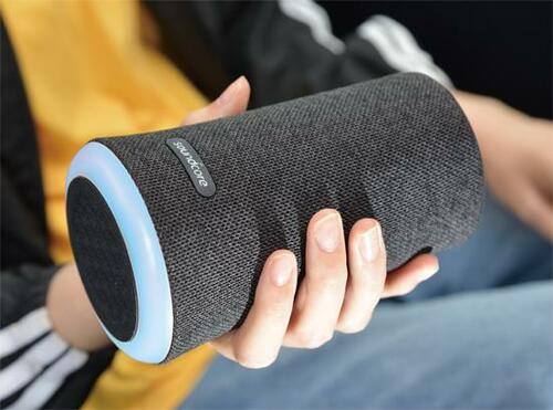 オススメポイント②：底面のLEDライトで盛り上げる イメージ