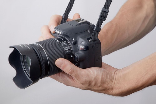 【エントリークラス】ミラーレス並! 「超」コンパクトな一眼レフ イメージ