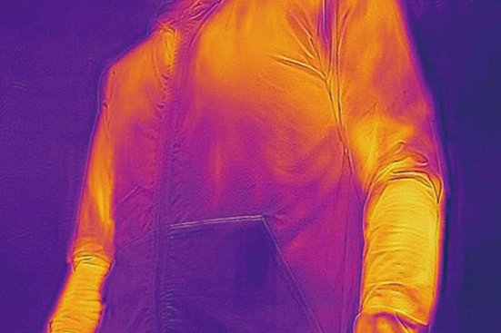 暑さはもちろん冷房対策にも◎GUドライのフルジップパーカ