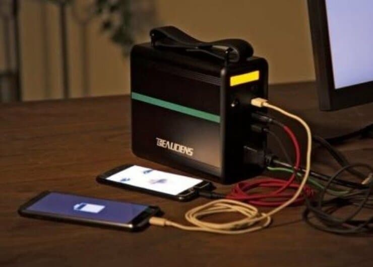 防災アイテムおすすめ11選｜大容量バッテリーなど自宅にあると安心なグッズは？