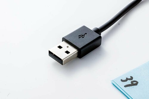 電源とのコネクタはタイプA イメージ