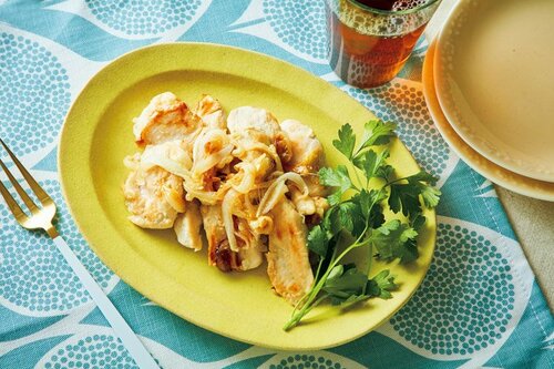 砂糖の保水力はスゴイ！ 鶏むねソテーをふっくら仕上げます イメージ