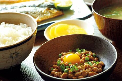 【Q.】食べ物や飲み物で寝付きが良くなるものってある?