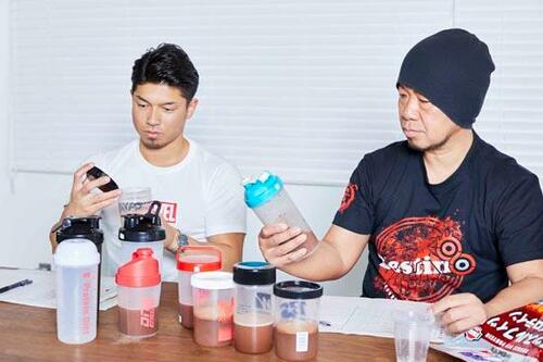 飲みやすさや持ちやすさなど全方位から徹底的にテストしました プロテインシェイカーおすすめ イメージ