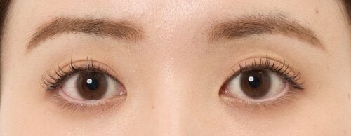 <!--td {border: 1px solid #cccccc;}br {mso-data-placement:same-cell;}--> これぞ裸眼風という見た目 ナチュラルカラコンおすすめ イメージ