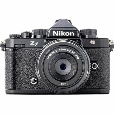 NICON  フイルムカメラ フィルムカメラのようなレトロデザインが人気！ニコン「Zf」の