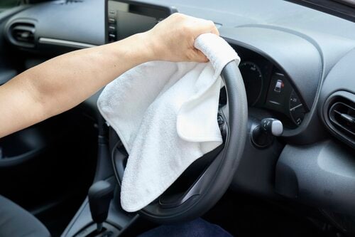小さすぎず大きすぎずと使いやすいサイズ 車用マイクロファイバークロスおすすめ イメージ4