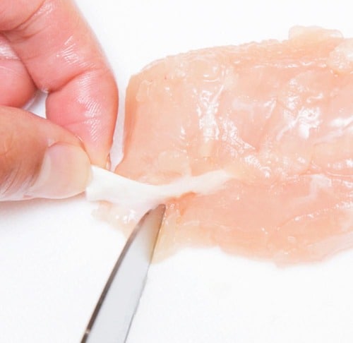 冷凍術:筋取りをしてから1本ずつラップする 肉の冷凍保存方法おすすめ イメージ