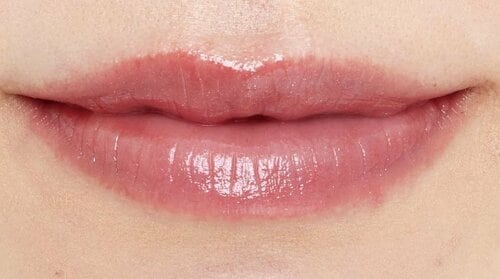 唇の色が薄い人 プチプラリップおすすめ イメージ