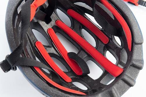 特徴3：考え抜かれた機能・安全性 ロードバイク用ヘルメットおすすめ イメージ